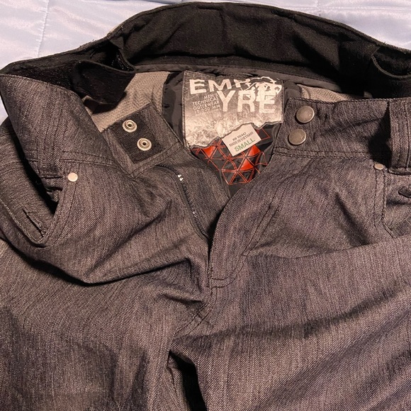 Empyre Men’s snowboard pants - Picture 7 of 11